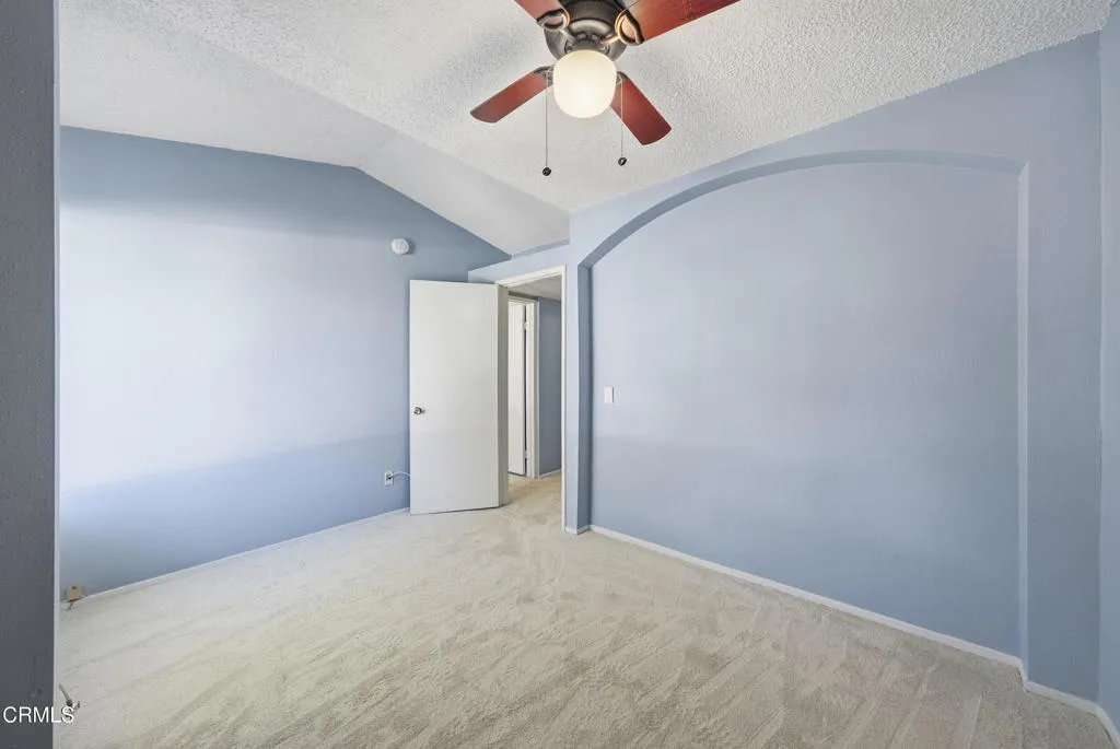 1277 Calle Bonita, Camarillo, California 93012 home-pic-11