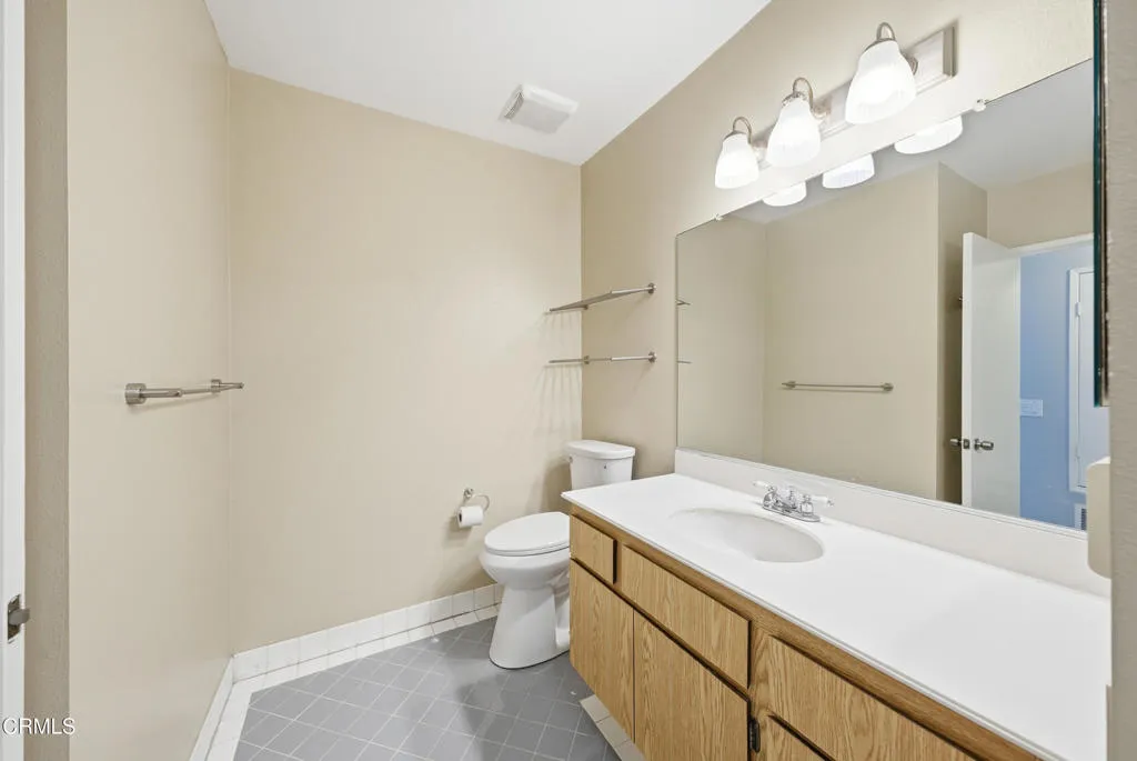 1277 Calle Bonita, Camarillo, California 93012 home-pic-12