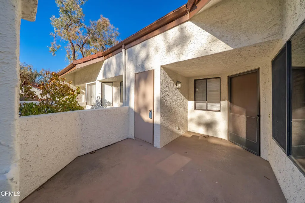 1277 Calle Bonita, Camarillo, California 93012 home-pic-1
