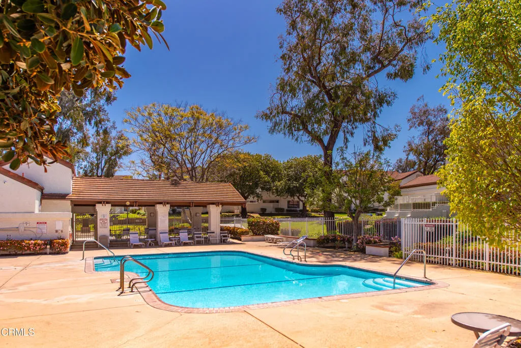 1277 Calle Bonita, Camarillo, California 93012 home-pic-19