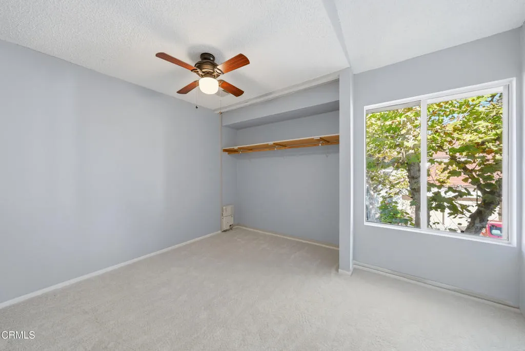1277 Calle Bonita, Camarillo, California 93012 home-pic-9