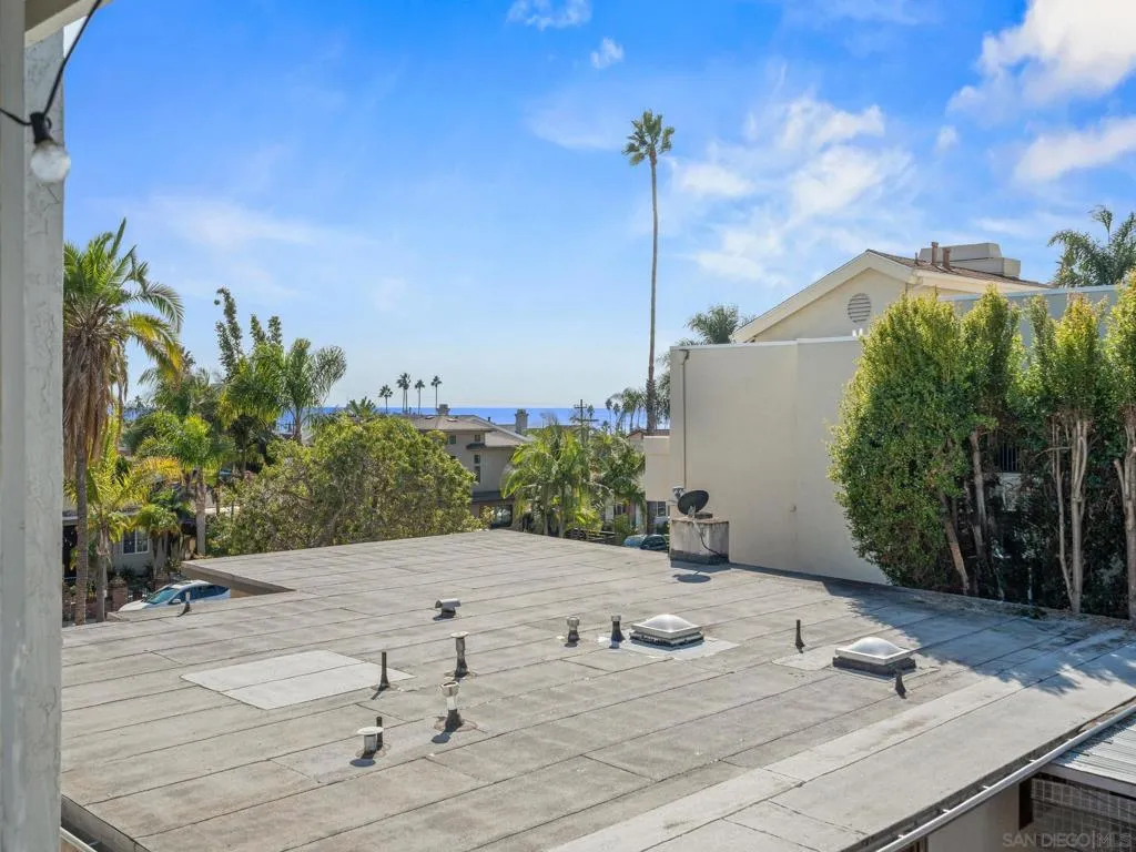 974 Sapphire Street, San Diego, California 92109 home-pic-7