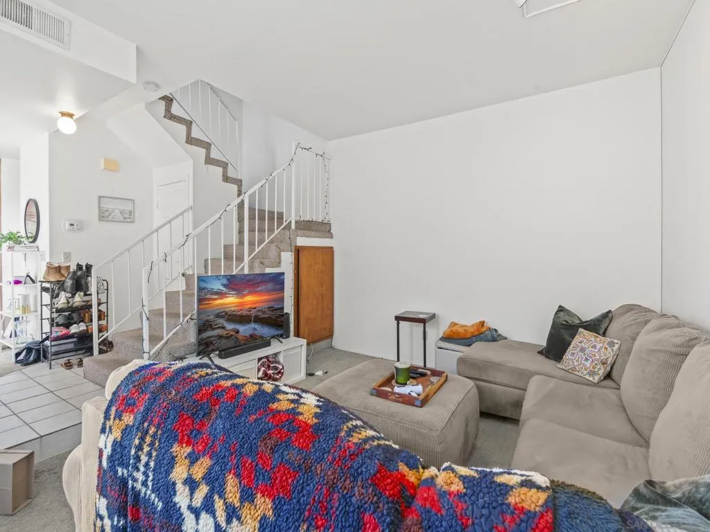 974 Sapphire Street, San Diego, California 92109 home-pic-4