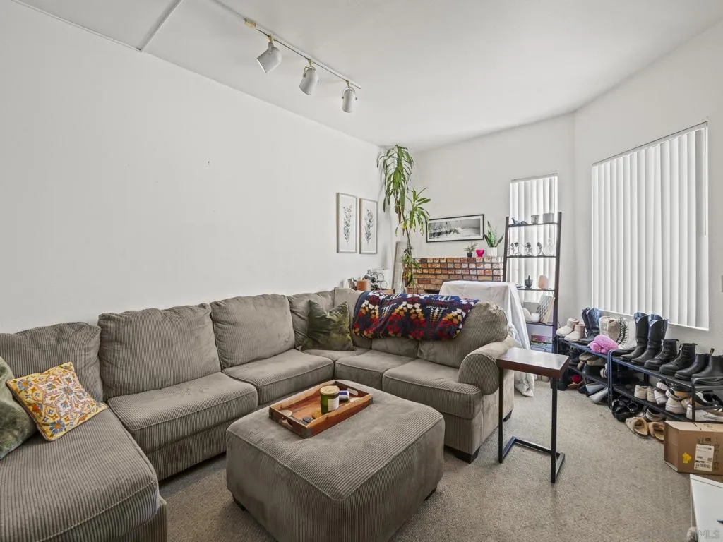 974 Sapphire Street, San Diego, California 92109 home-pic-12