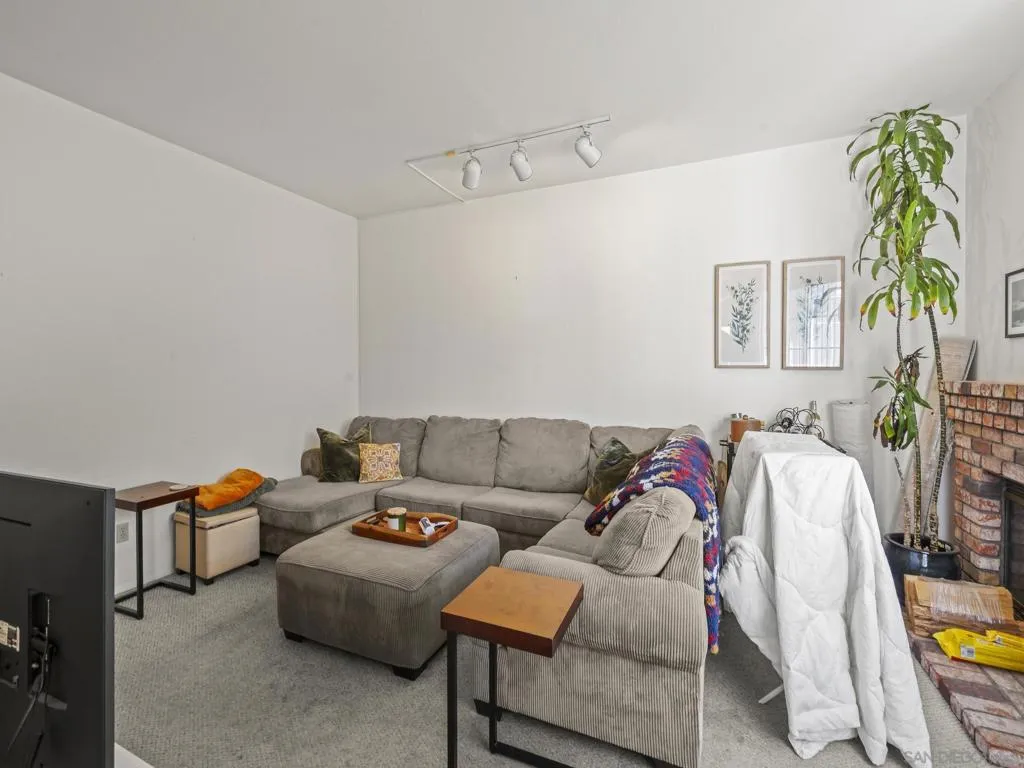 974 Sapphire Street, San Diego, California 92109 home-pic-8