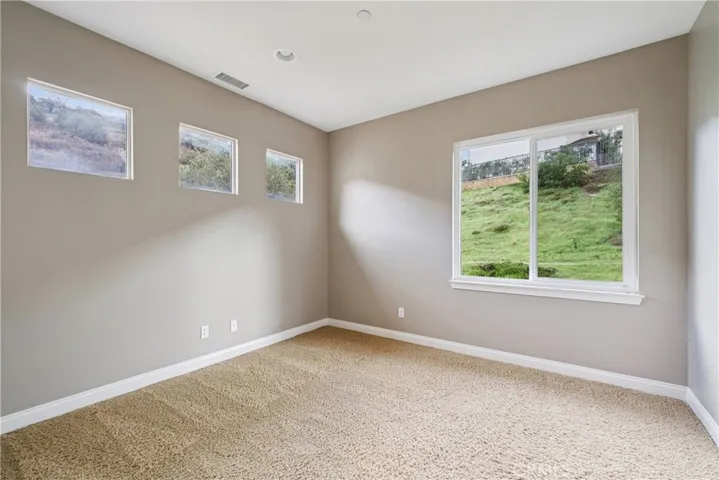 1908 Hazel Nut Court, Agoura Hills, California 91301