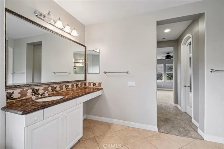 1908 Hazel Nut Court, Agoura Hills, California 91301