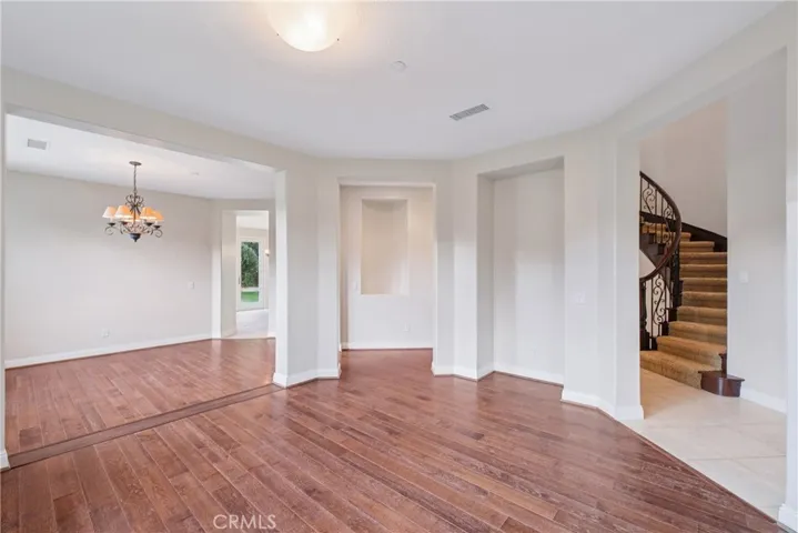 1908 Hazel Nut Court, Agoura Hills, California 91301