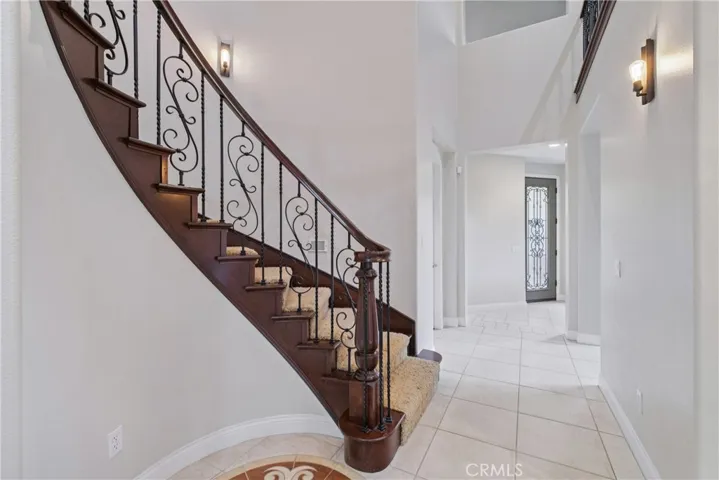 1908 Hazel Nut Court, Agoura Hills, California 91301