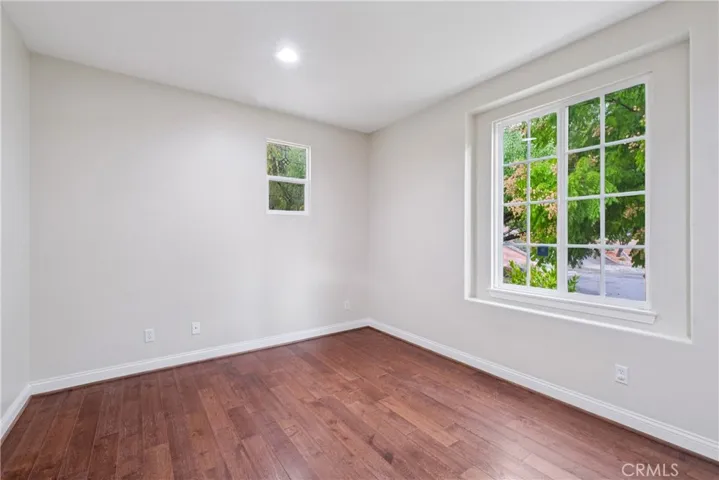 1908 Hazel Nut Court, Agoura Hills, California 91301