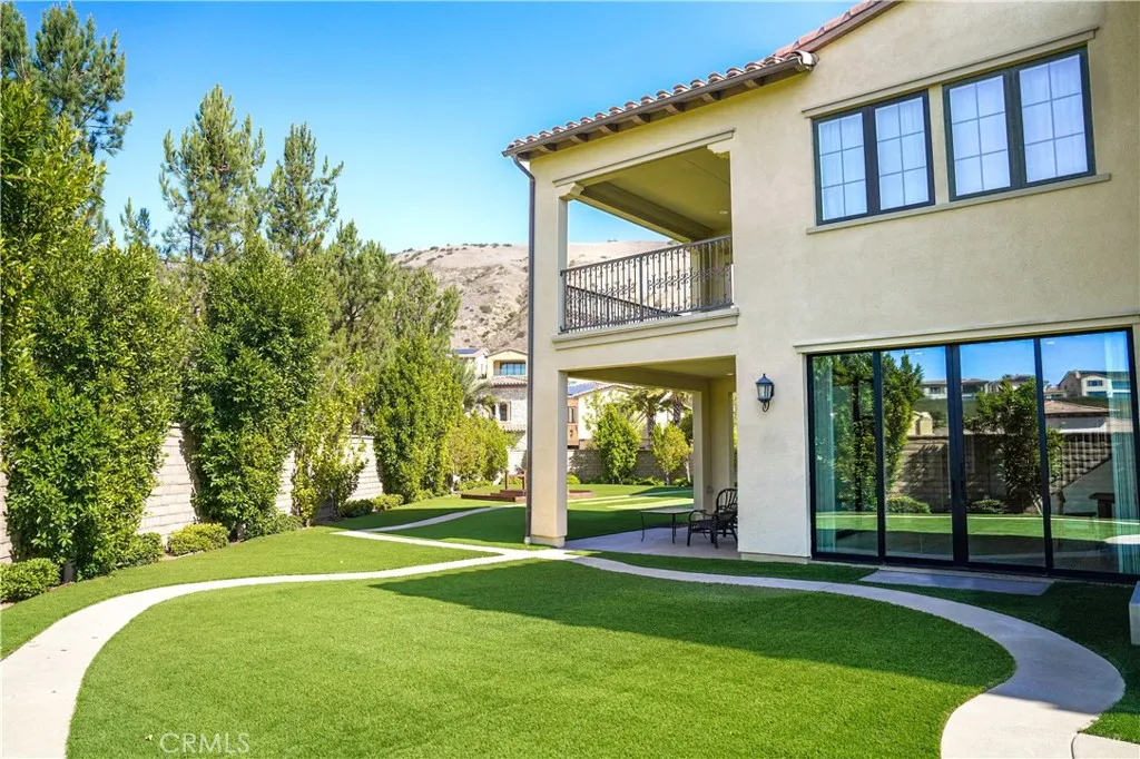 111 Lanzon, Irvine, California 92602 home-pic-30