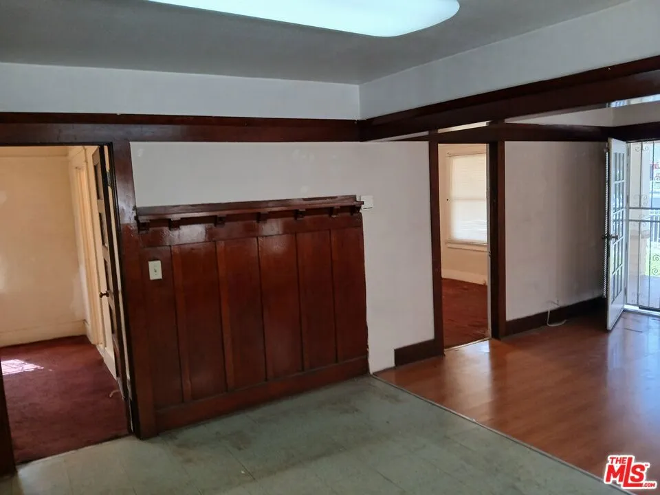 9416 Wilmington Avenue, Los Angeles, California 90002 home-pic-8