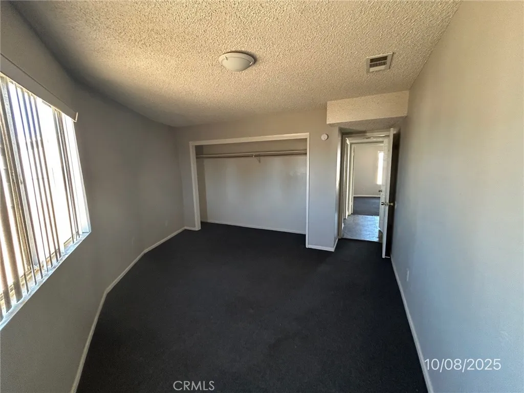 22677 South, Apple Valley, California 92307 home-pic-9