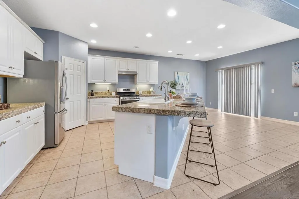 1579 Washington Ave, San Jacinto, California 92583 home-pic-10