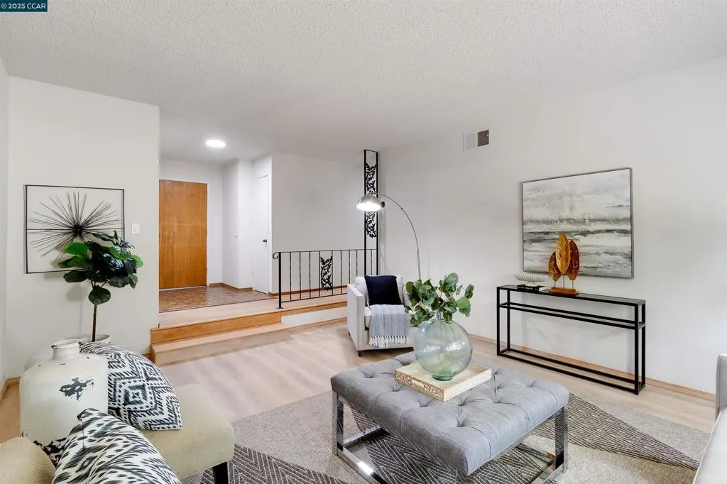 1856 Carriage Dr, Walnut Creek, California 94598 home-pic-7