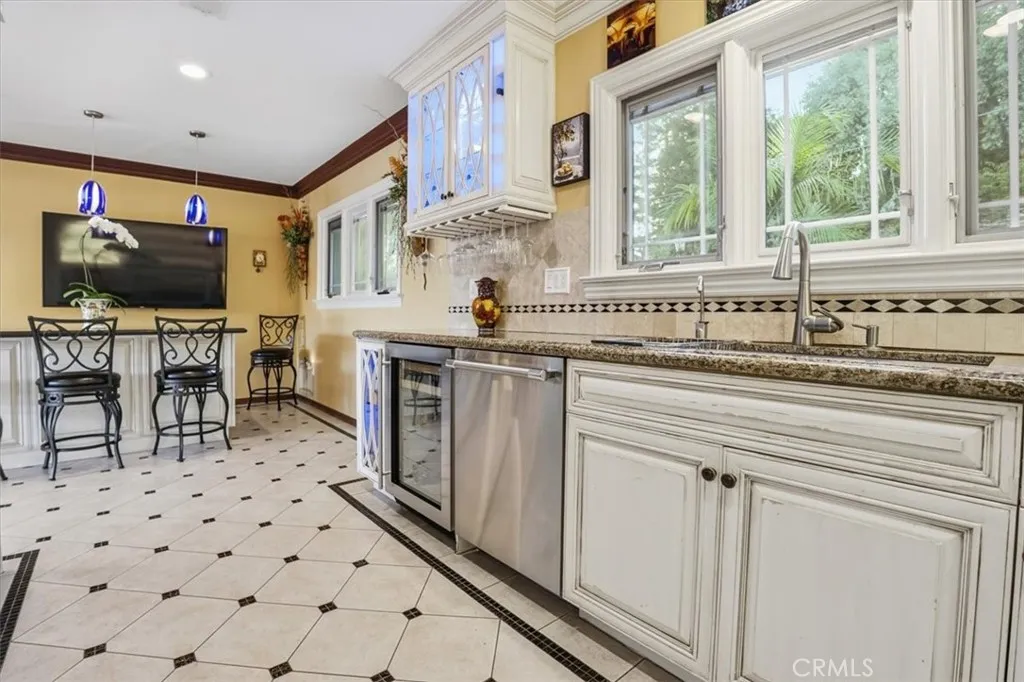 1069 Briarcliff Road, Monrovia, California 91016 home-pic-23