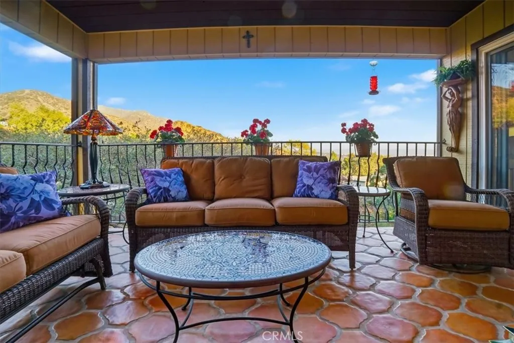 1069 Briarcliff Road, Monrovia, California 91016 home-pic-43