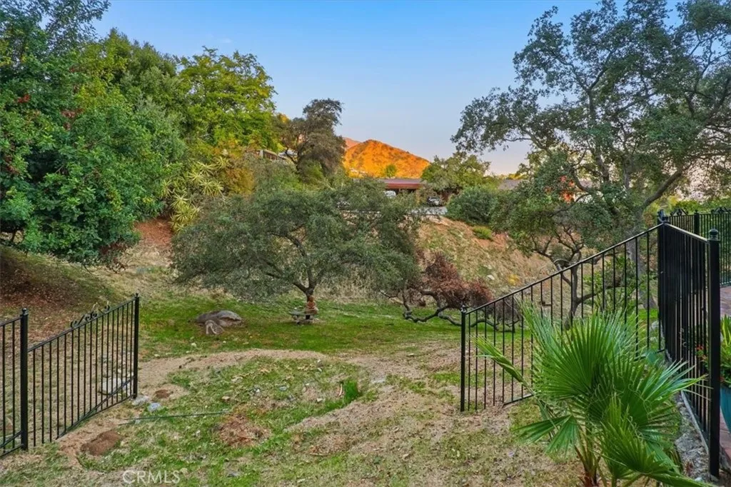 1069 Briarcliff Road, Monrovia, California 91016 home-pic-64