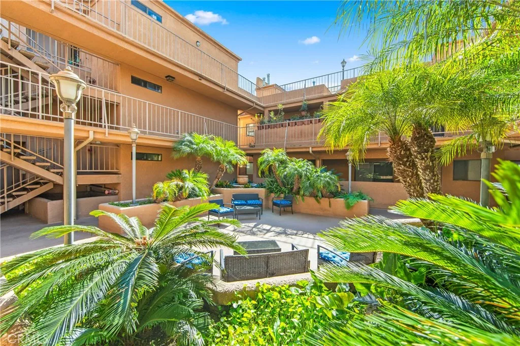 1509 Stanley 203, Long Beach, California 90804 home-pic-28