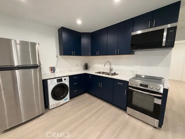 18419 Tuba Street, Northridge, California 91325