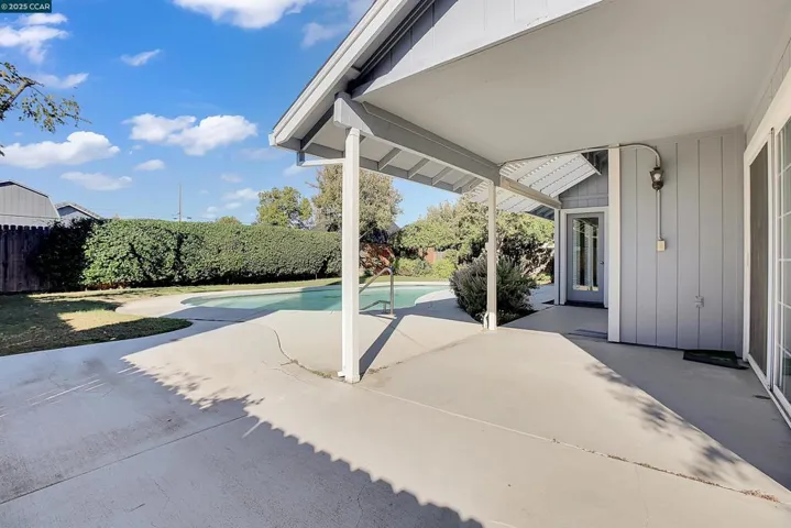 1160 Bryn Mawr Dr, Yuba City, California 95993