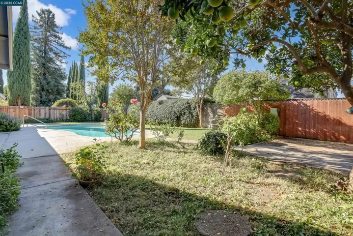 1160 Bryn Mawr Dr, Yuba City, California 95993