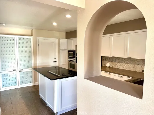615 Bay Hill, Newport Beach, California 92660
