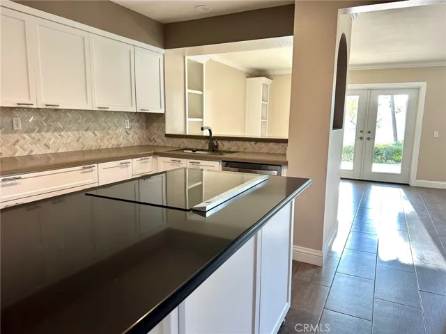 615 Bay Hill, Newport Beach, California 92660
