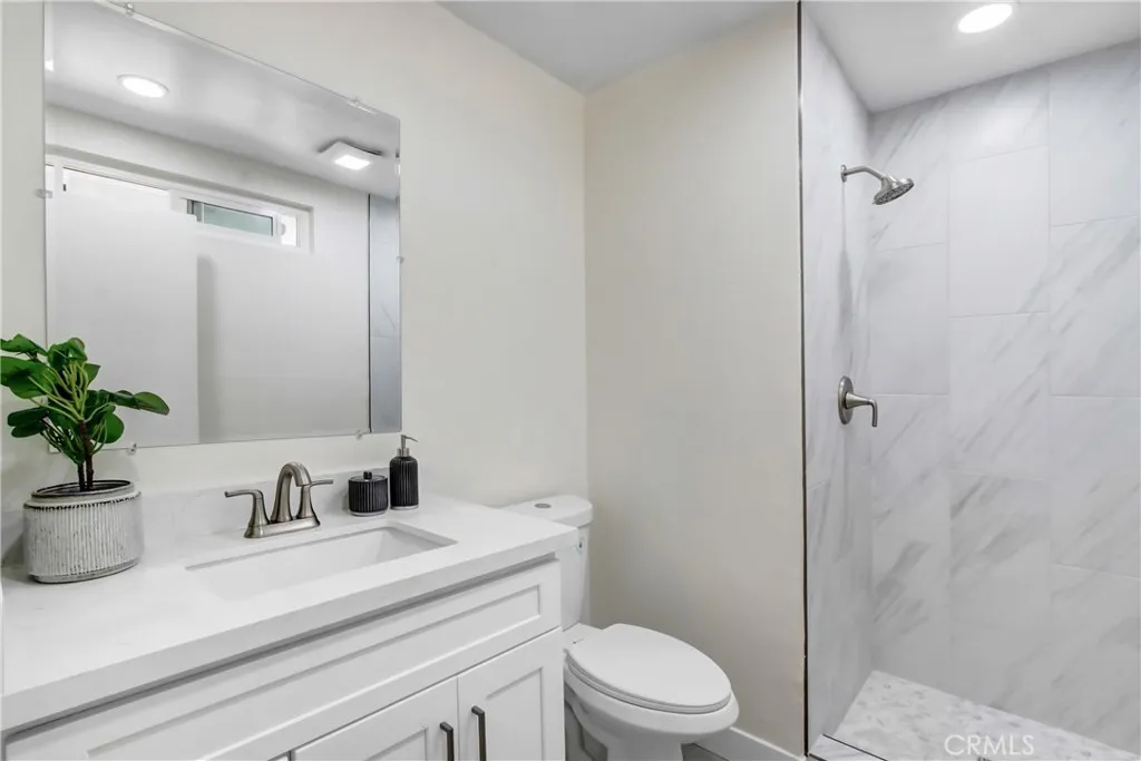 18920 Nandina, Riverside, California 92508 home-pic-17