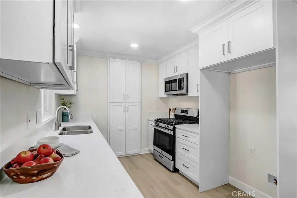 18920 Nandina, Riverside, California 92508 home-pic-11