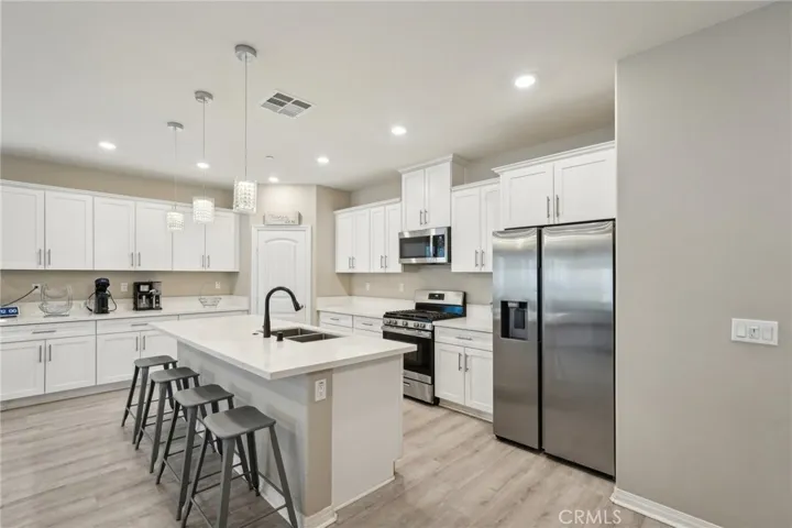 128 Chumash Cove, Perris, California 92570
