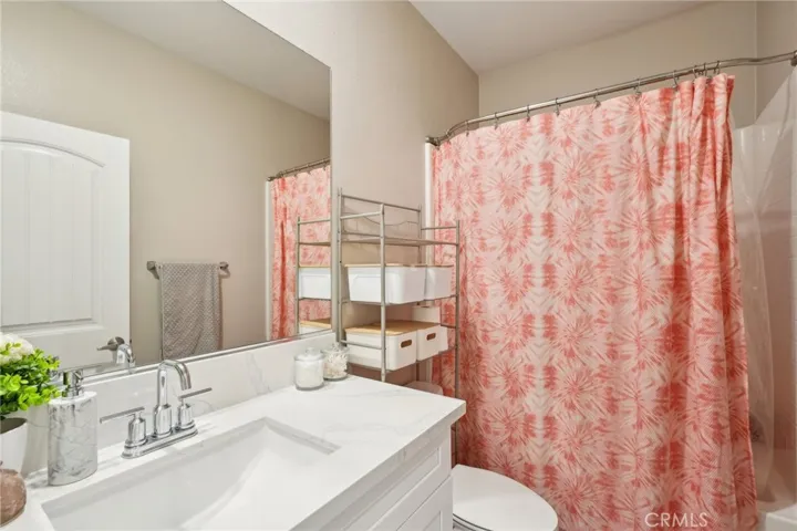 128 Chumash Cove, Perris, California 92570