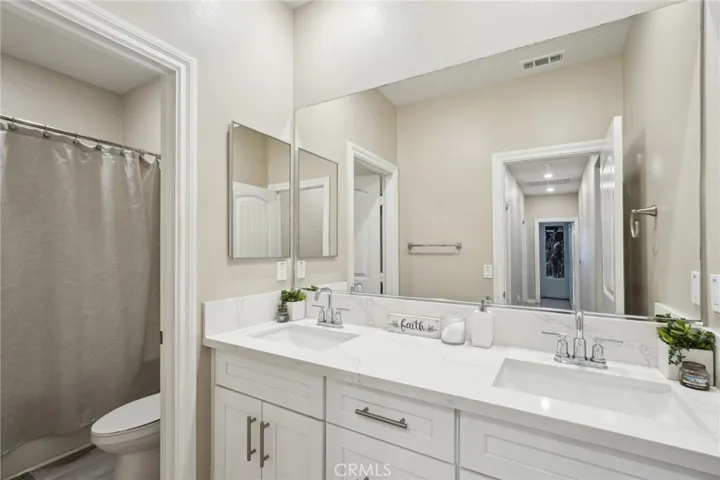 128 Chumash Cove, Perris, California 92570