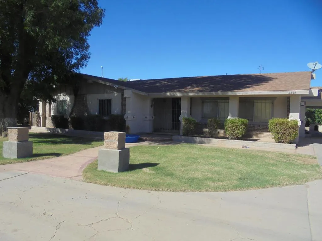 2265 E Chanslor Way, Blythe, California 92225 home-pic-4