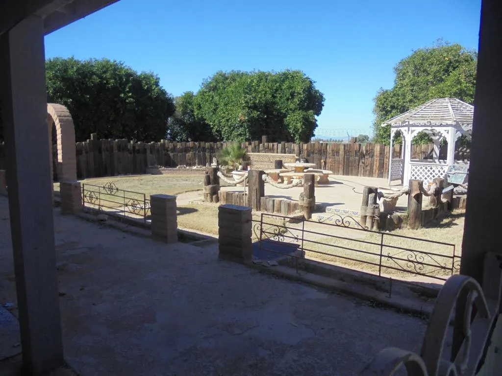 2265 E Chanslor Way, Blythe, California 92225 home-pic-20