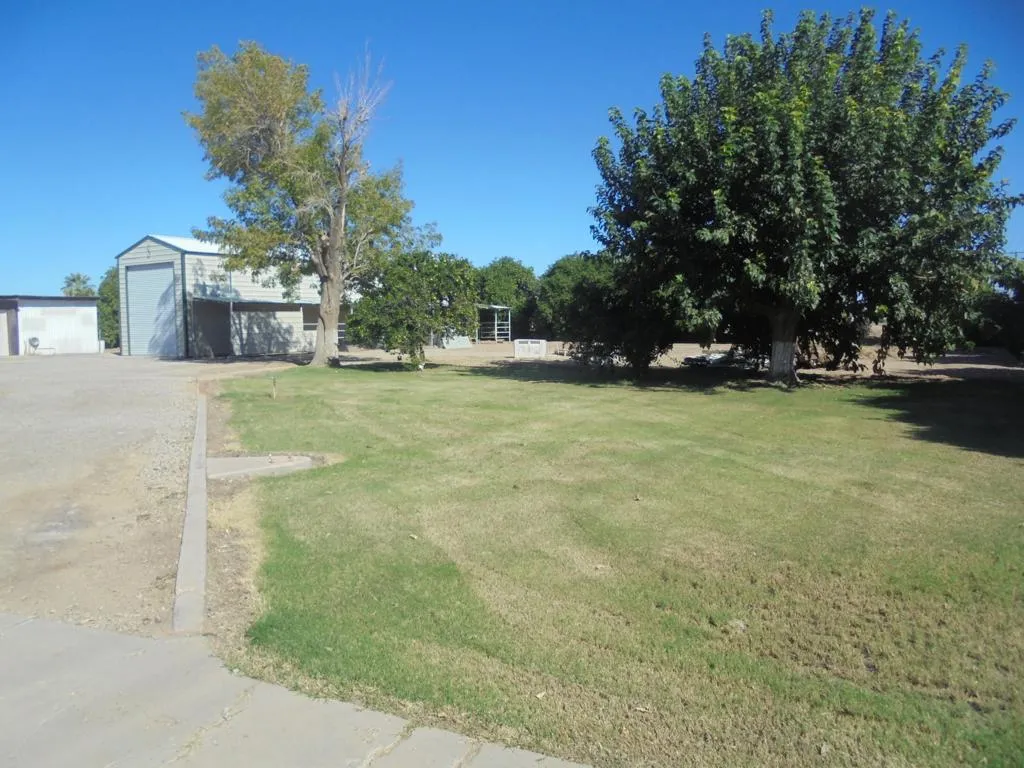 2265 E Chanslor Way, Blythe, California 92225 home-pic-7