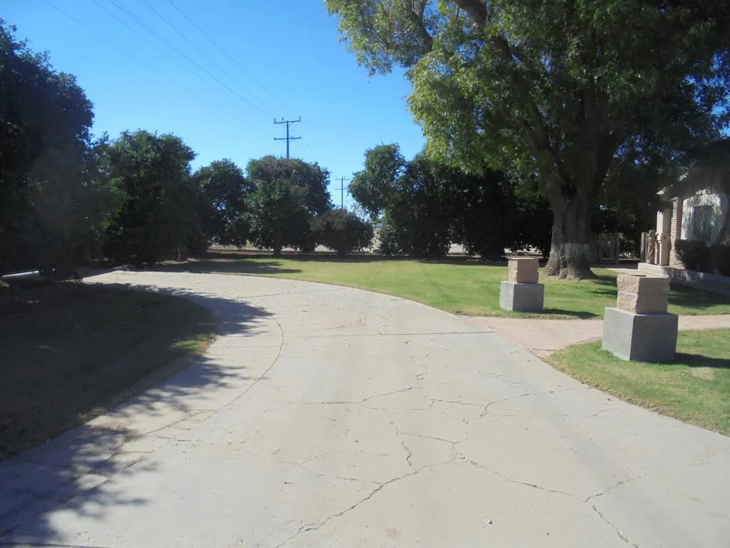 2265 E Chanslor Way, Blythe, California 92225 home-pic-8