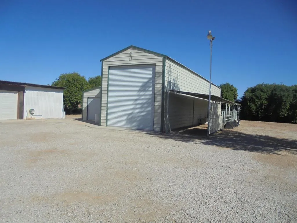2265 E Chanslor Way, Blythe, California 92225 home-pic-15
