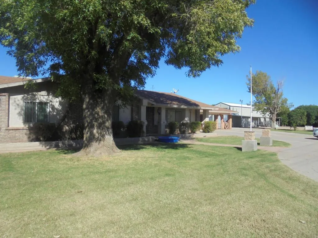 2265 E Chanslor Way, Blythe, California 92225 home-pic-1