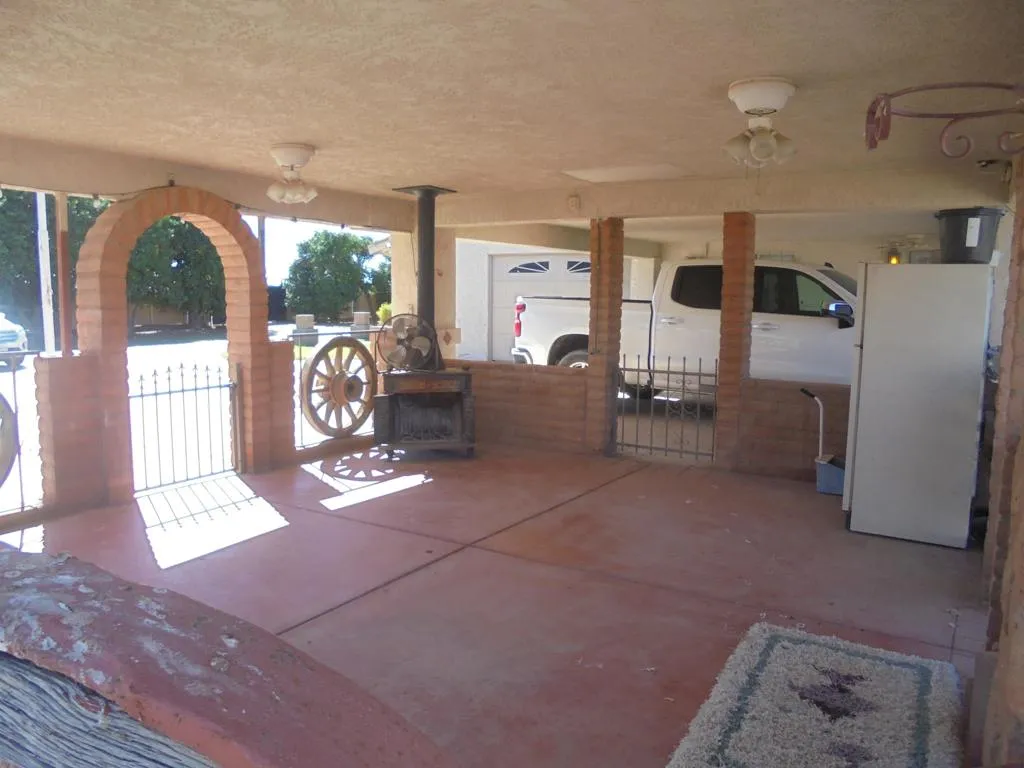 2265 E Chanslor Way, Blythe, California 92225 home-pic-19