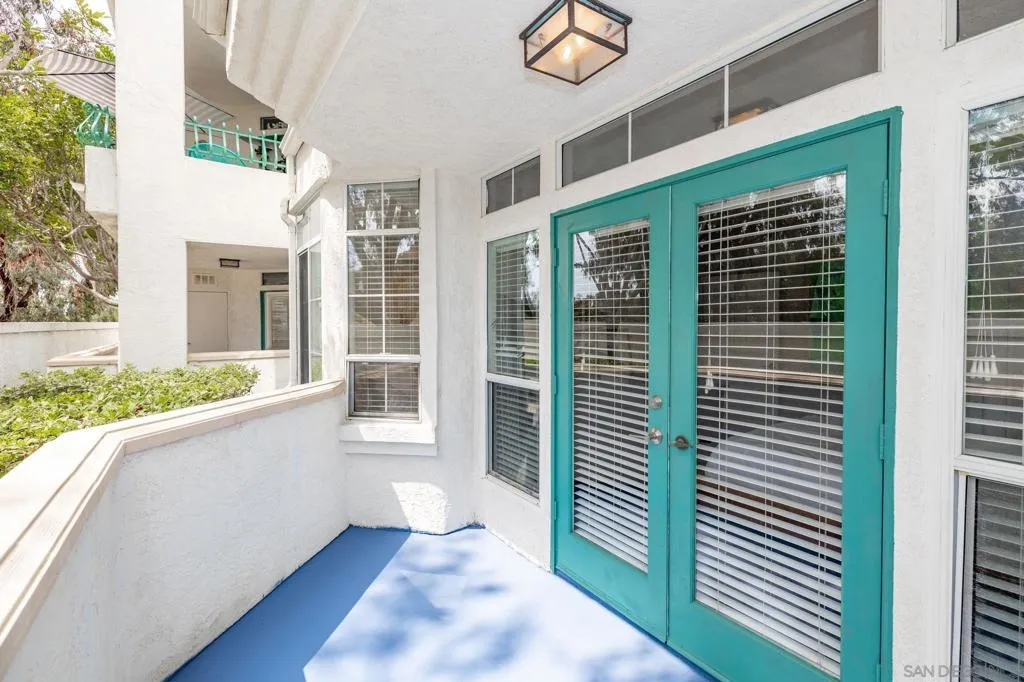3335 Genoa Way 112, Oceanside, California 92056 home-pic-18