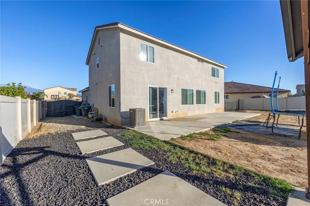 931 Donner, Hemet, California 92543 home-pic-21