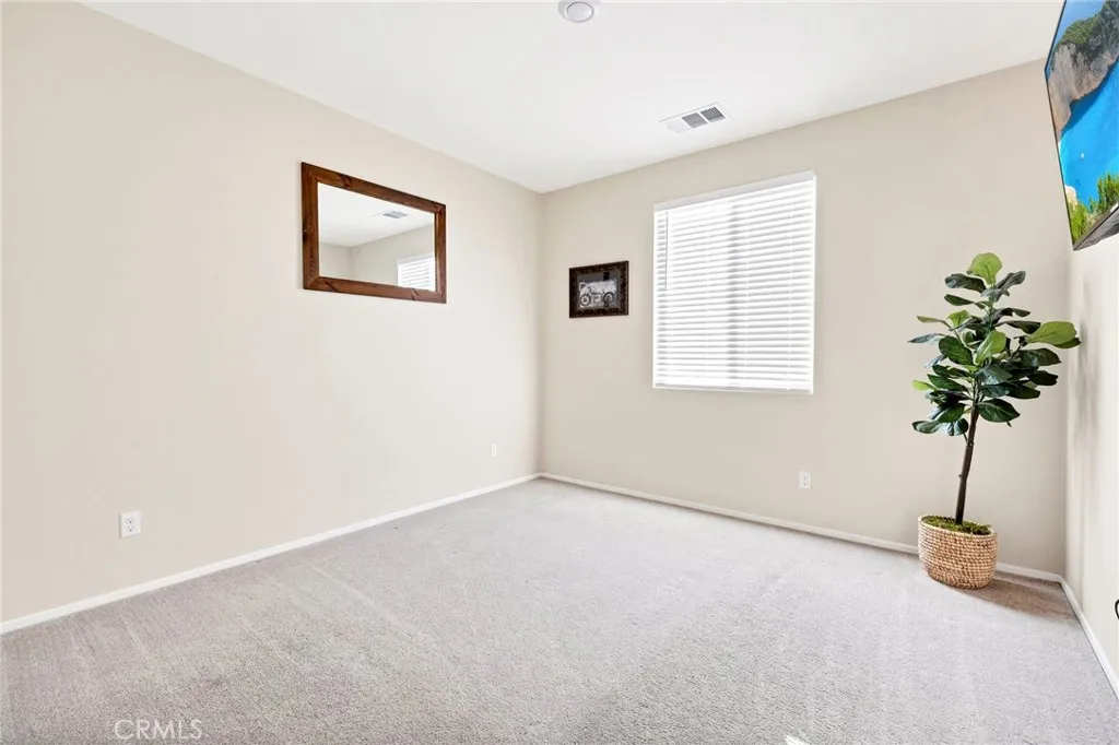 931 Donner, Hemet, California 92543 home-pic-11