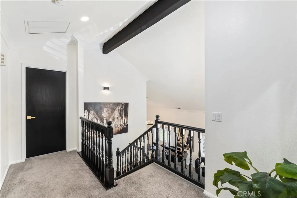 14272 Laurel Drive, Riverside, California 92503 home-pic-11