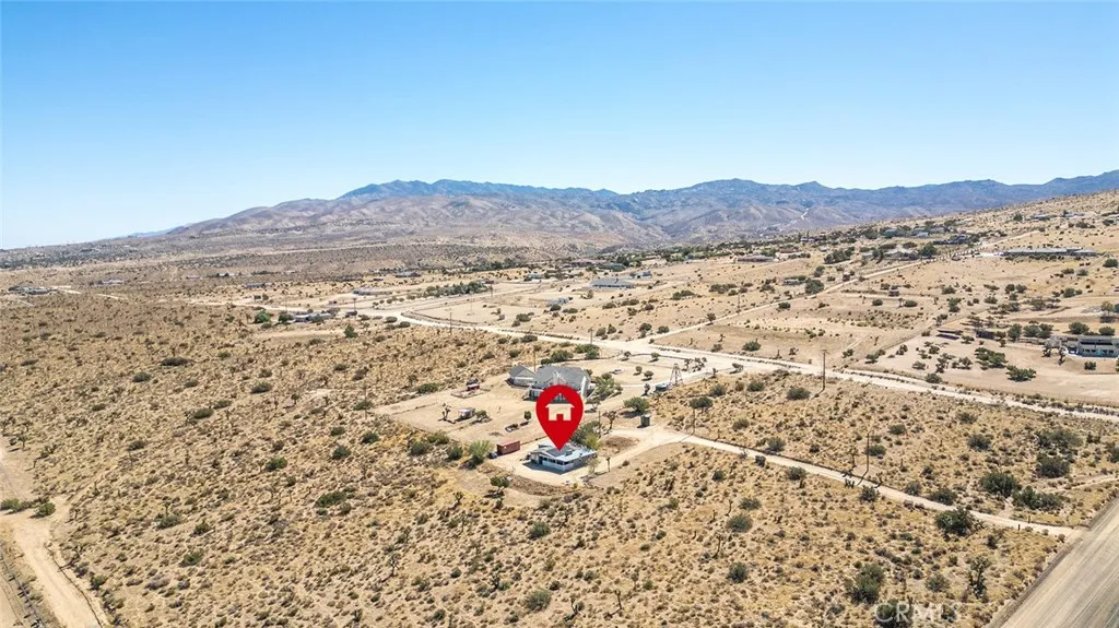 9459 Valley Vista, Apple Valley, California 92308 home-pic-36