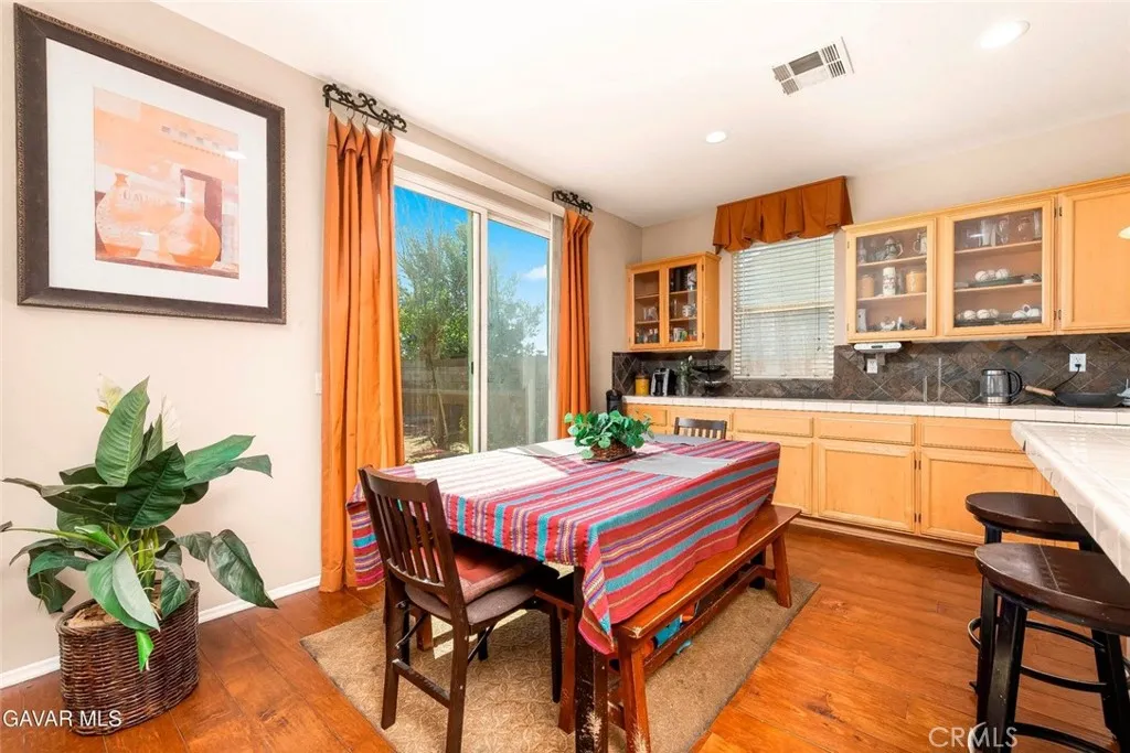 2158 Cypress, Lancaster, California 93535 home-pic-10
