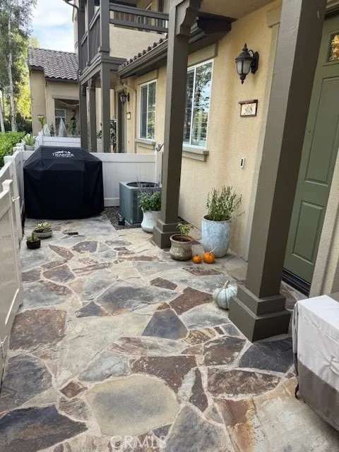 308 W Linden Street, Orange, California 92865 home-pic-1