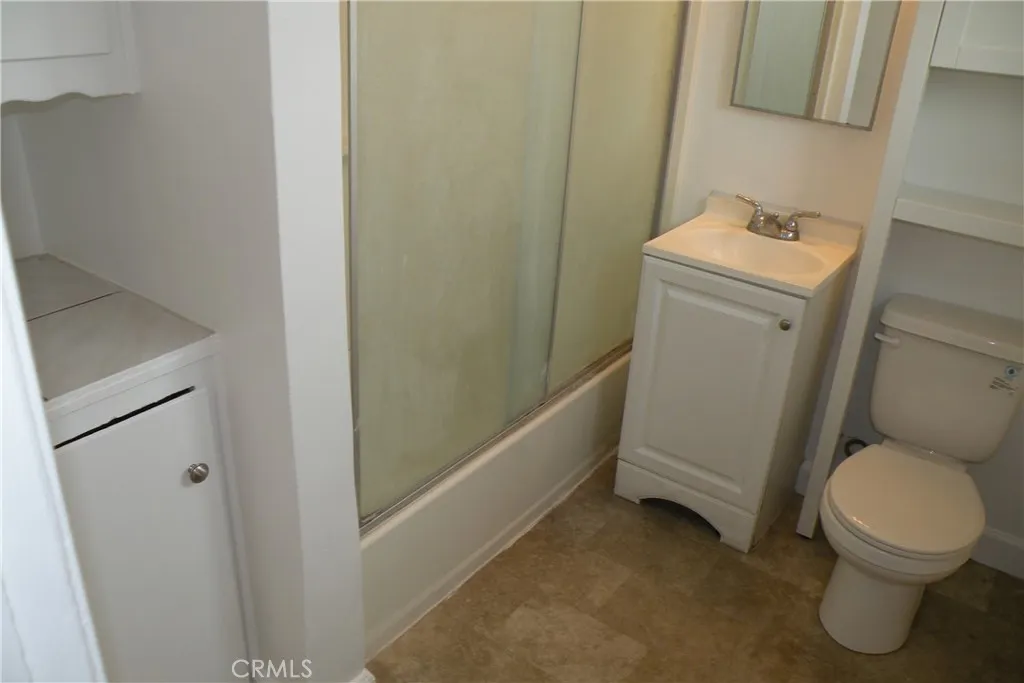 637 N Anna Drive, Anaheim, California 92805 home-pic-26