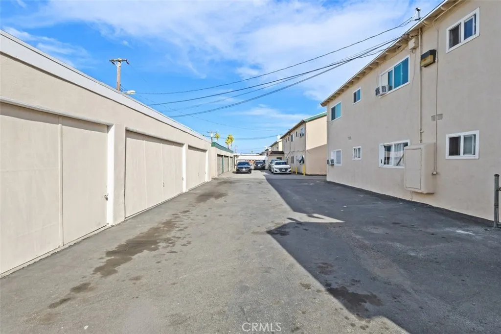 637 N Anna Drive, Anaheim, California 92805 home-pic-40