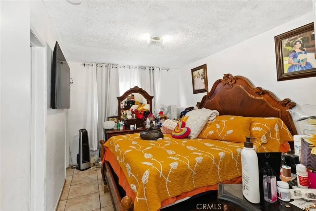 637 N Anna Drive, Anaheim, California 92805 home-pic-8